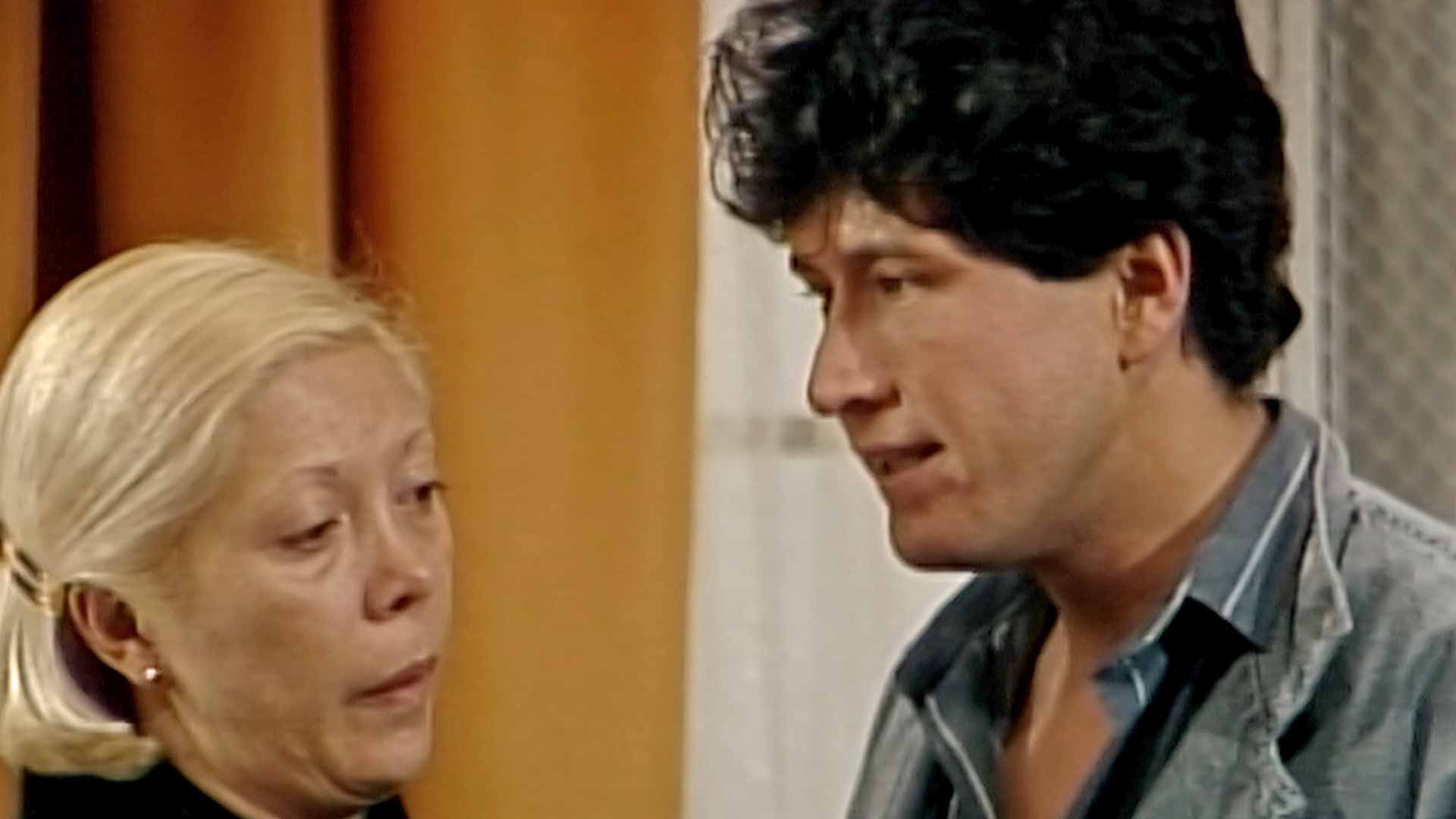 Fausto y Dolores conspirando para que Narcisa entre en razón