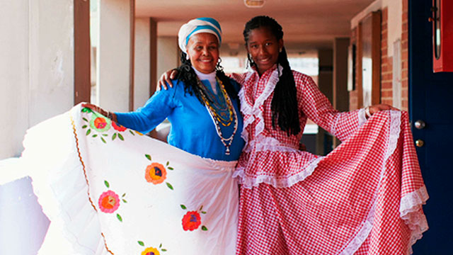 Maruja Rengifo profesora danza colegio Bogotá anónimas extraordinarias