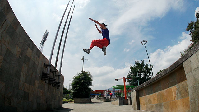 Salto, RTVCPlay, deportes, adrenalina, extremo, Señal Colombia, serie, proyecto de vida