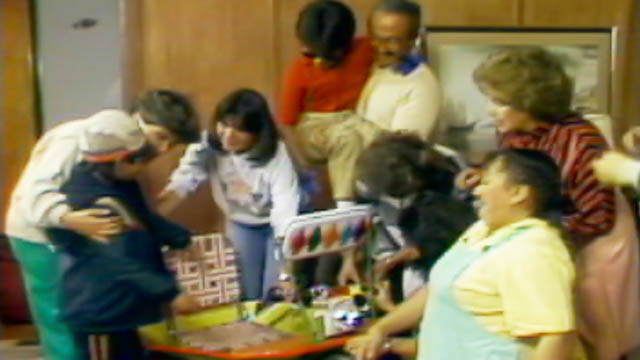 Serie retro Dejémonos de vainas por la plataforma RTVCPlay.