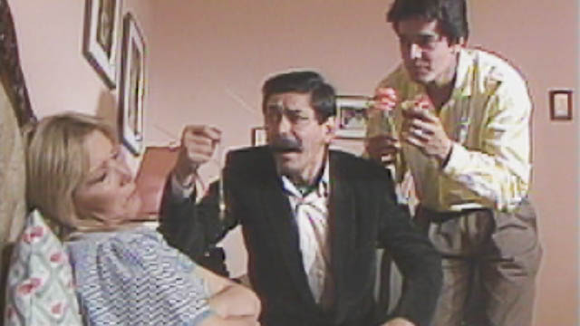 El sobrino de Margarita decide hipnotizarla para ayudarla. Sigue esta historia en La posada, disponible en RTVCPlay