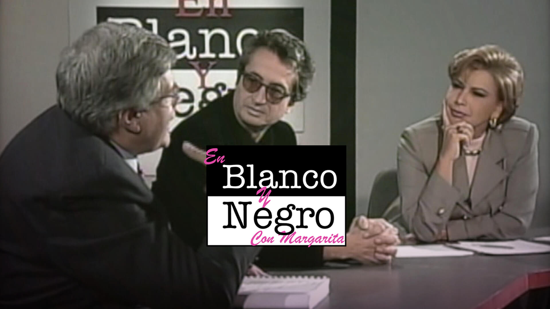 En blanco y negro con Margarita Vidal entrevista a personajes